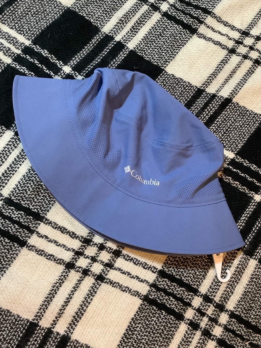 Columbia blue lightweight bucket hat